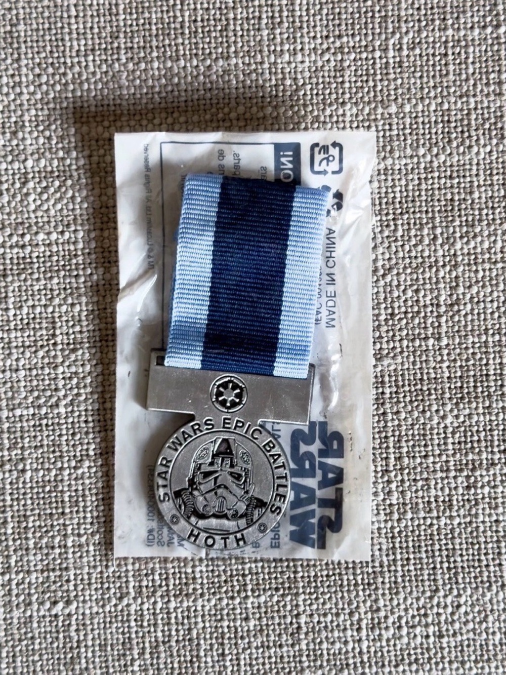 Star Wars Epic Battles Medal 2016 Toys R Us Exclusive Hoth Stormtrooper
